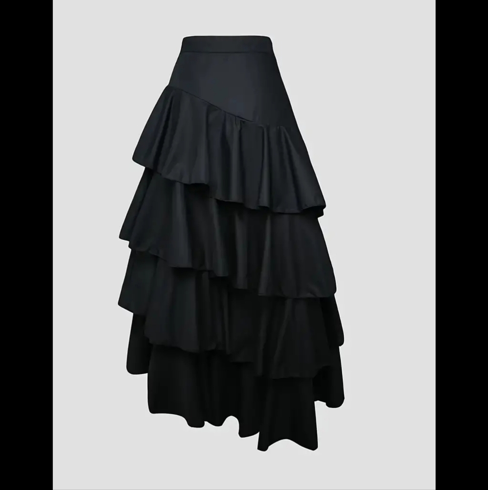 Elegant Black Tiered Skirt - Picture 2 of 5